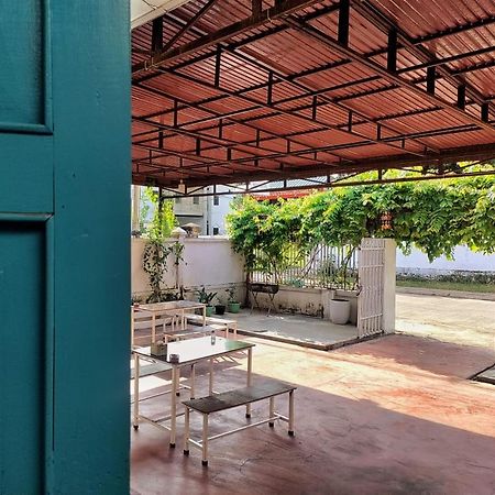 Naga Hostel & Cafe Тхакхэк Экстерьер фото